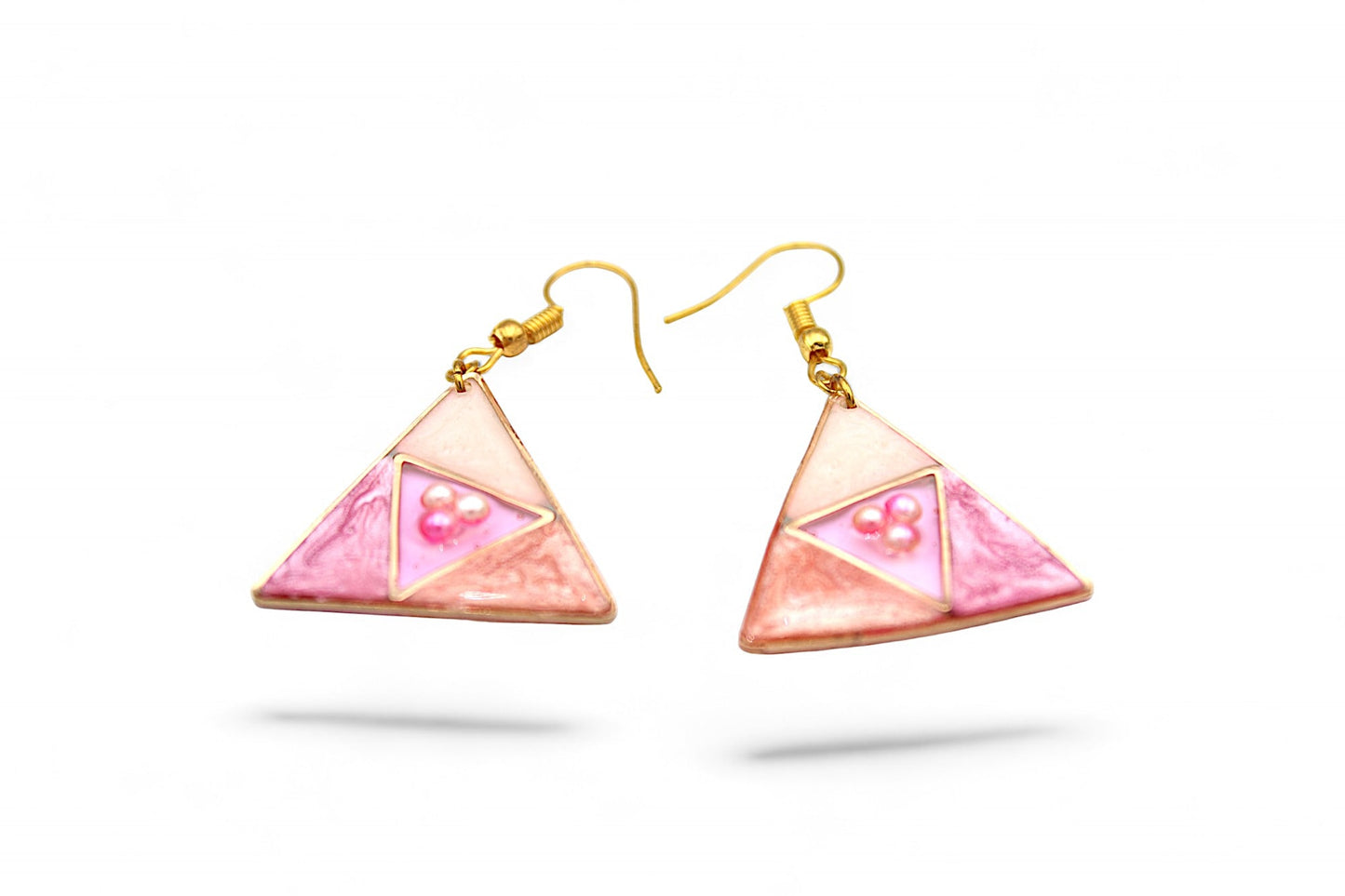 Pendants triangle rose toujours