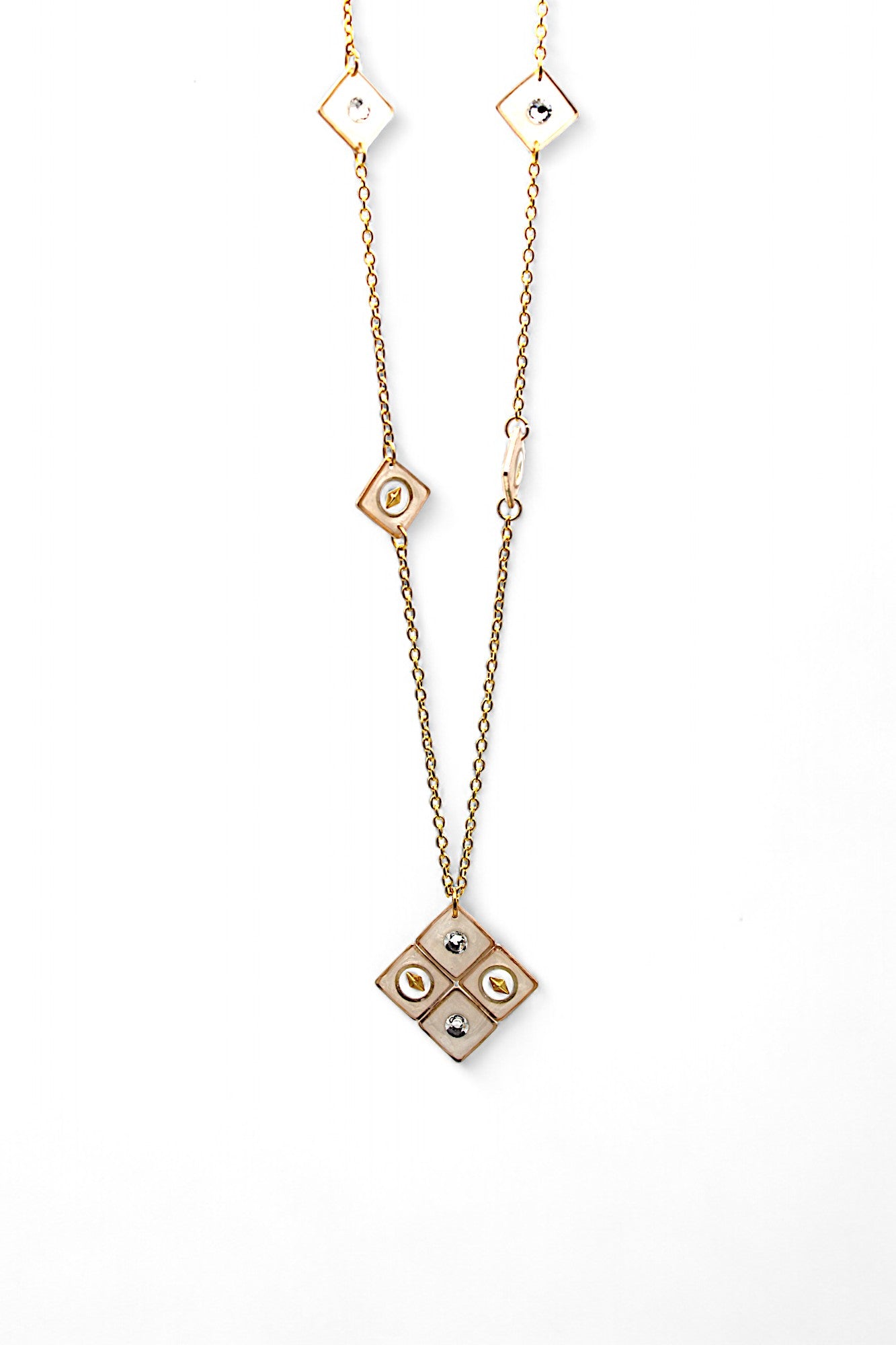 Carré d'Or et de Blanc