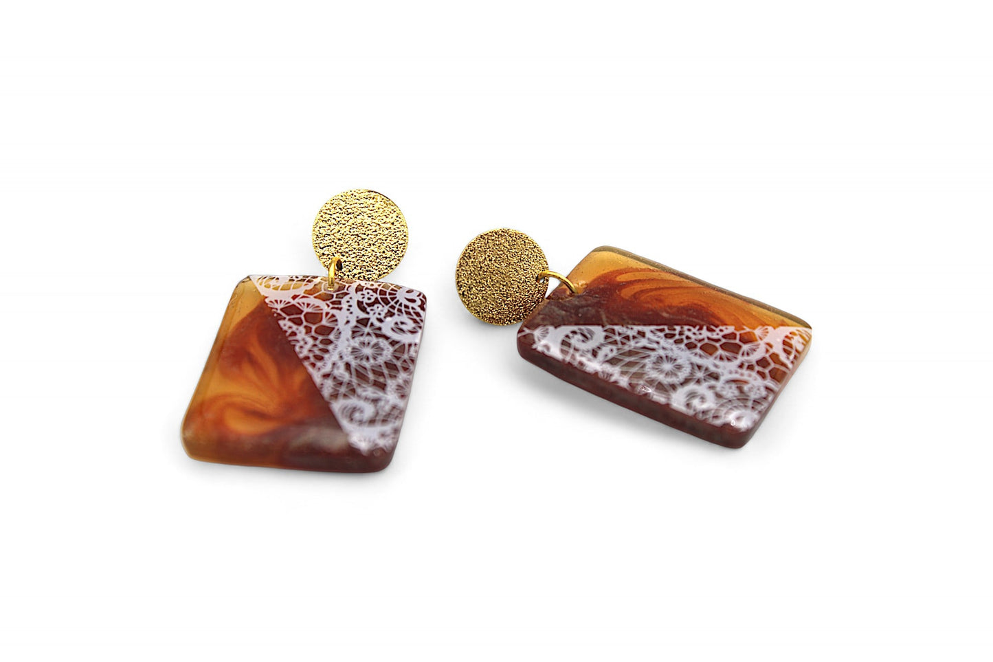Dentelle Blanche Sur Marron et Caramel