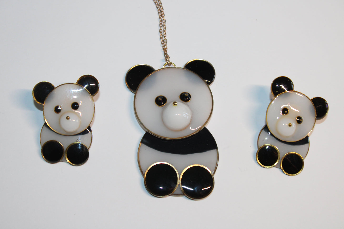 Parure Panda Amovible – Collier & Boucles d'Oreilles en Acier Doré