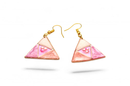 Pendants triangle rose toujours