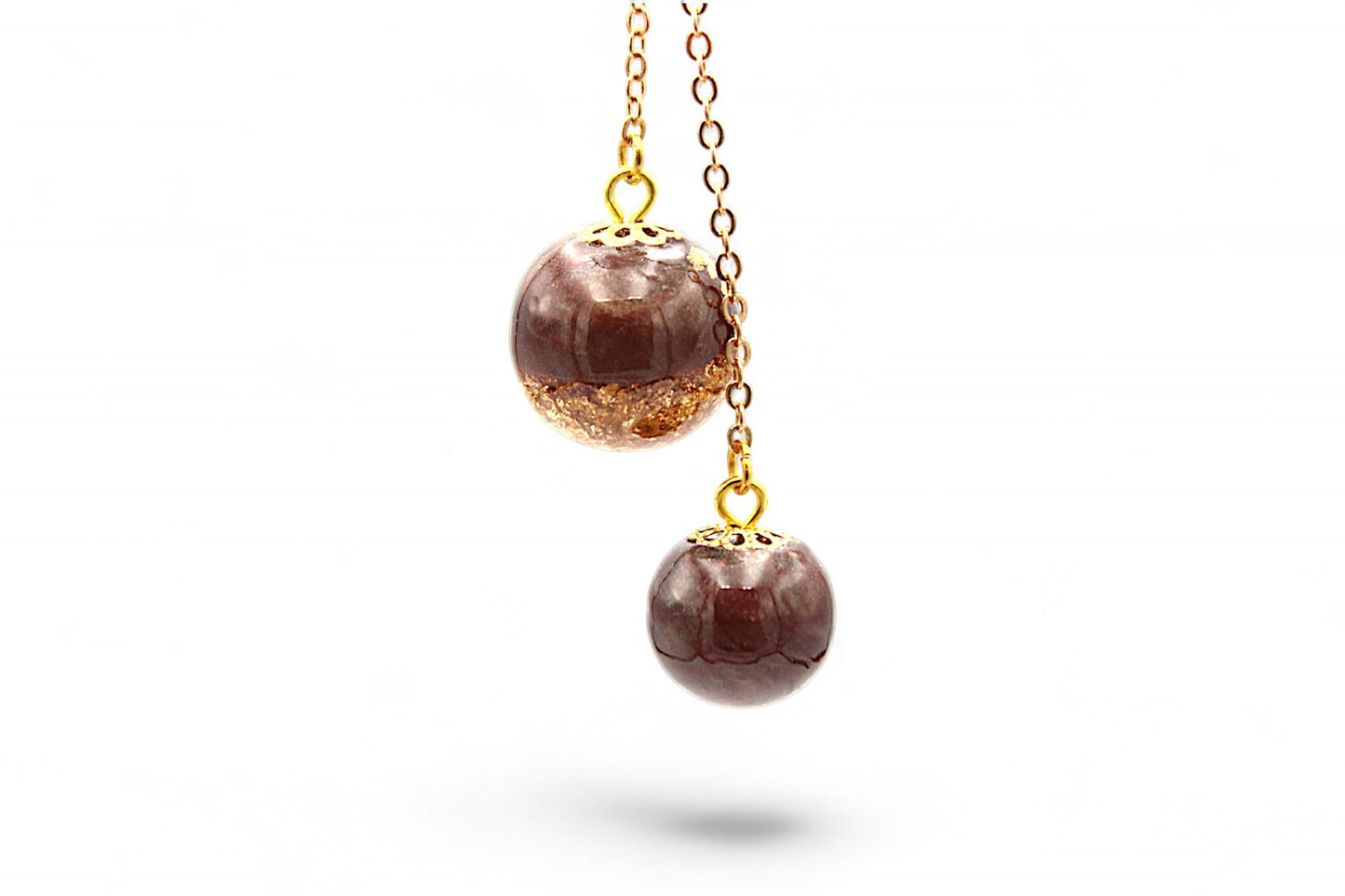 Sphère Marron et Feuilles d'Or